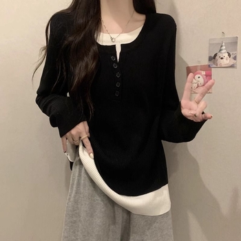 Top cu mâneci lungi, model color-block, croială lejeră, guler rotund, material poliester