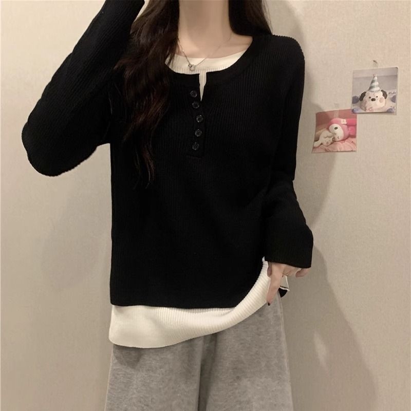 Top cu mâneci lungi, model color-block, croială lejeră, guler rotund, material poliester