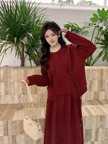 Костюм с пола, 3D ефект, средна дължина на полата, сплайсинг шевове, зимна колекция 2024, полиестер