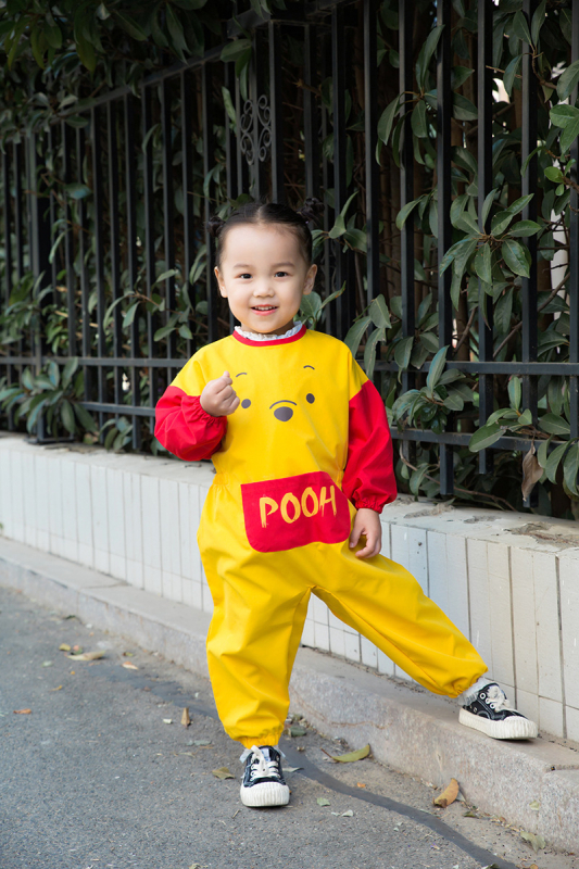 Gyermekeknek szóló vízálló egyrészes overál hosszú ujjú, rajzfilm mintával, 100% poliészter, Anbei Child márka, biztonsági osztály A