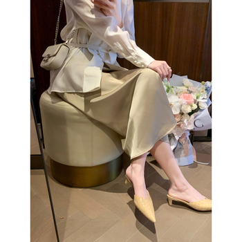 Dámske mules s hadím povrchom, špičatý nos, nízka päta, vnútro zo supervlákna, gumová podrážka