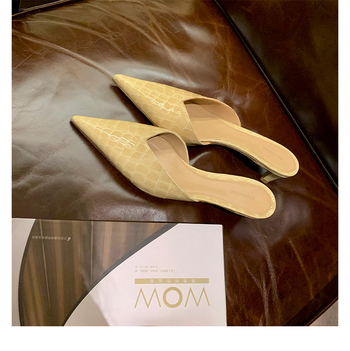 Dámske mules s hadím povrchom, špičatý nos, nízka päta, vnútro zo supervlákna, gumová podrážka