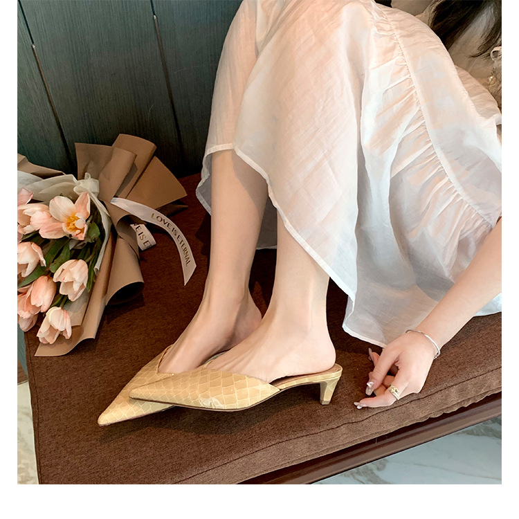 Dámske mules s hadím povrchom, špičatý nos, nízka päta, vnútro zo supervlákna, gumová podrážka