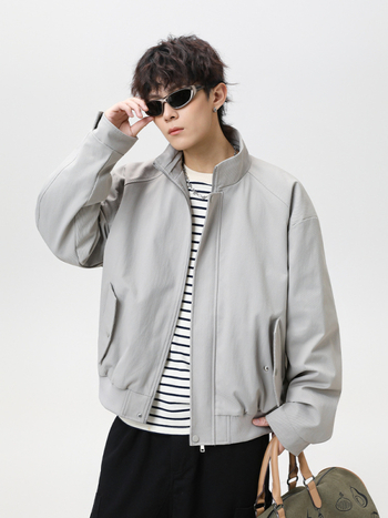 Bunda s stojacim golierom, zipsom, voľný strih, bočné vrecká, jednofarebný polyester 100% s podšívkou 100%, jeseň 2025