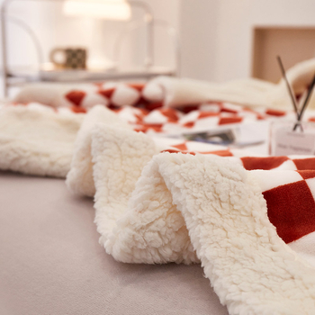 Avinėlių vilnos ir pieno velūro pledas, 800–1000 g, rudens–žiemos, šiuolaikinis minimalistinis stilius