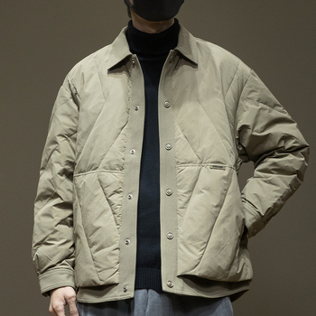 Prešívaná bunda s bielym kačacím perím, kapucňa, zips, voľný strih, zimný model