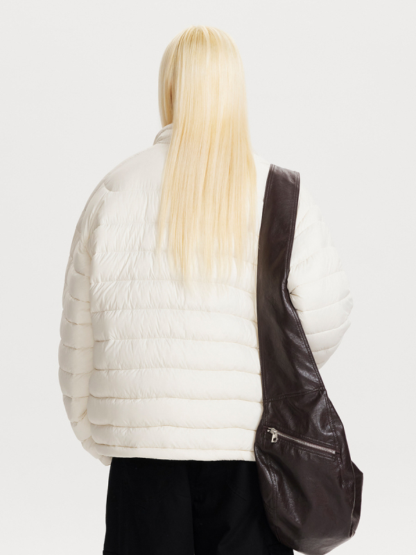 Unisex péřová bunda s výplní z bieleho kačacieho peria, obsah peria 86–90%, vonkajší nylon, podšívka polyester