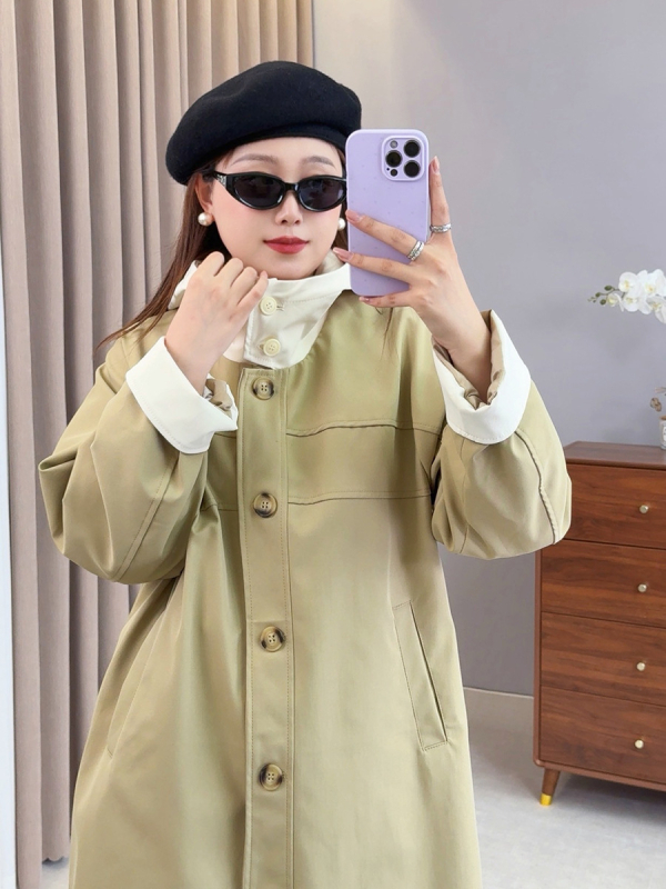 Love kapucnis szélkabát kontrasztvarrással, középméretű hossz, laza szabás, poliészter twill anyag, splice részlet