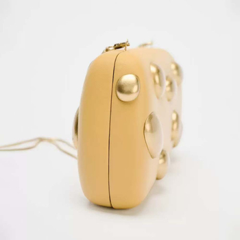 Torba preko jednog ramena, gradski minimalistički stil, uski vertikalni kvadratni oblik, magnetska kopča, pamučna podstava, unutarnja pretinica za telefon, pogodna za svakodnevnu upotrebu