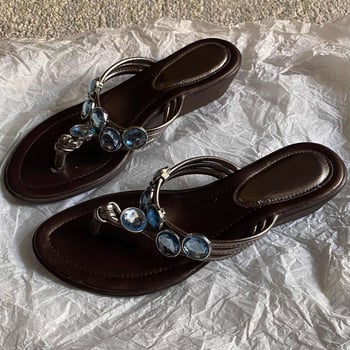 Női herringbone thong flip-flop – felső rész: szuper rost, talp: gumi, ujjformája: kerek, stílus: egyszerű, 2025 tavaszi kiadás