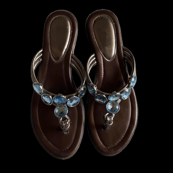 Női herringbone thong flip-flop – felső rész: szuper rost, talp: gumi, ujjformája: kerek, stílus: egyszerű, 2025 tavaszi kiadás