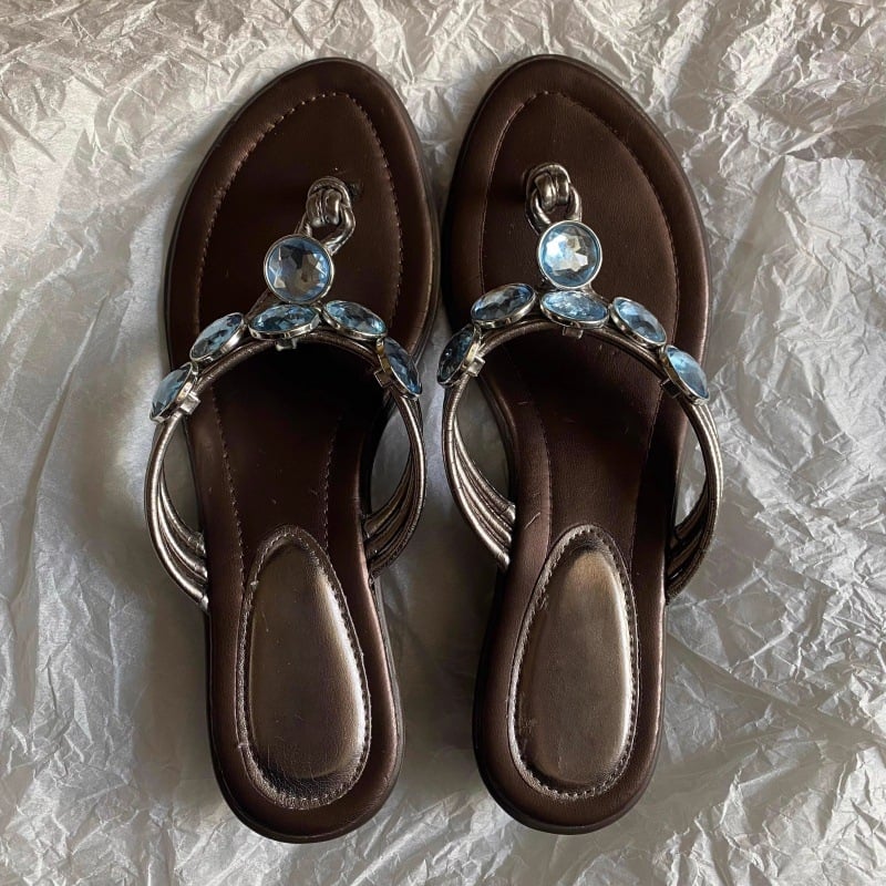 Női herringbone thong flip-flop – felső rész: szuper rost, talp: gumi, ujjformája: kerek, stílus: egyszerű, 2025 tavaszi kiadás