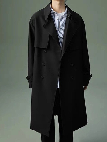 Pánsky kabát strednej dĺžky s dvojradovým zapínaním, s golierom reverom, bez kapucne, s opaskom