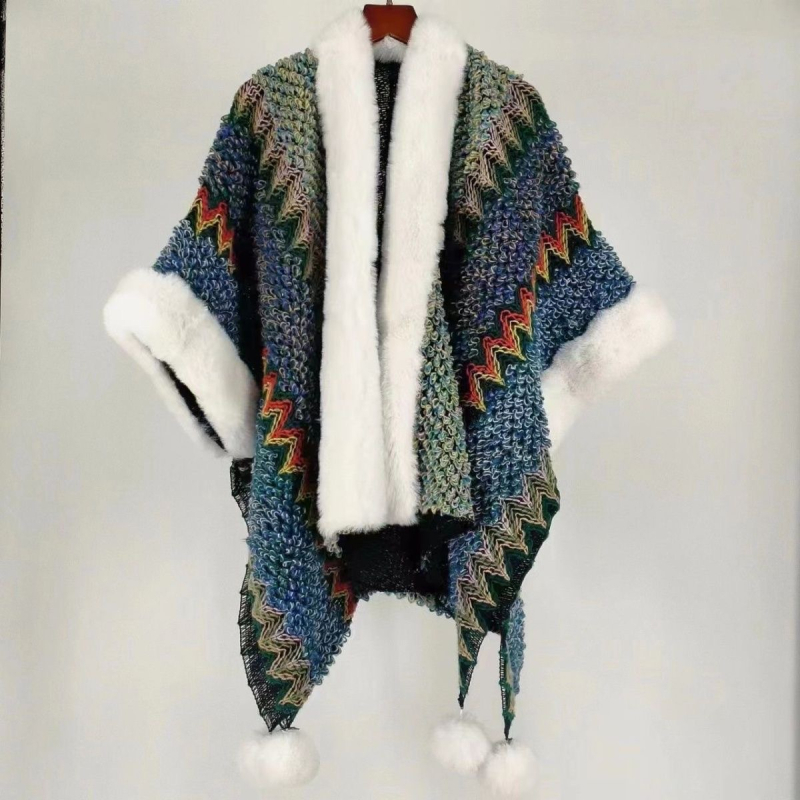 Etno stiliaus storas kailio apykaklės šalikėlis, poliesteris, spalvotų grotelių raštas, išlaiko šilumą, žiemai, pavasariui ir rudeniui