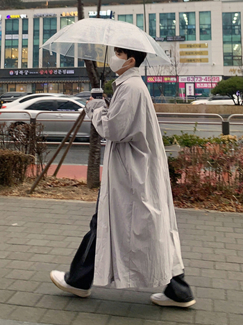 Asclo Korejský štýl dlhý kabát, voľný strih, golier, zapínanie na jeden rad gombíkov, na jar a na jeseň