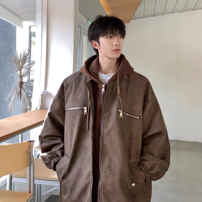 PU odinė striukė su gobtuvu - laisvo kirpimo, užtrauktukas, šoniniai kišenės, poliesterio pamušalas, ilgis 50-65 cm, rudens 2025