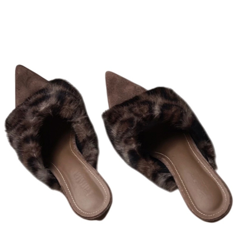 Női plüss wedge sarkú papucs külső viselethez, gumitalp, 6–8 cm sarok, bélés nélkül, tél 2025