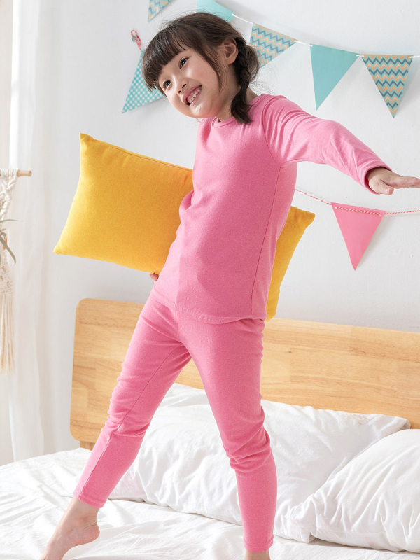 Dječji set termo donjeg rublja s automatskim zagrijavanjem – kationični poliester, extradebe 501–600 g/m², okrugli ovratnik, dugi rukavi, za uzrast 4–6 godina, unisex