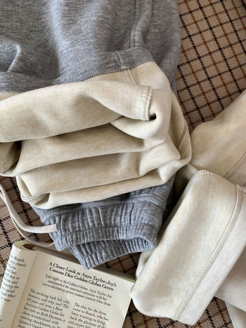 Ženske pantalone s visokim strukom, unutarnja flis, mješavina Lyocell‑svila‑vuna, opušten kroj, Scimitar stil