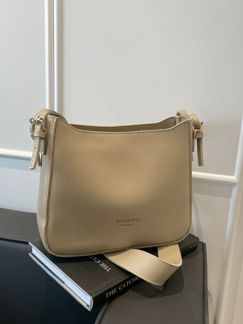 Geantă PU Tote, formă verticală pătrată, închidere cu fermoar, buzunar intern ascuns cu fermoar, curea umăr unică, Toamnă 2025