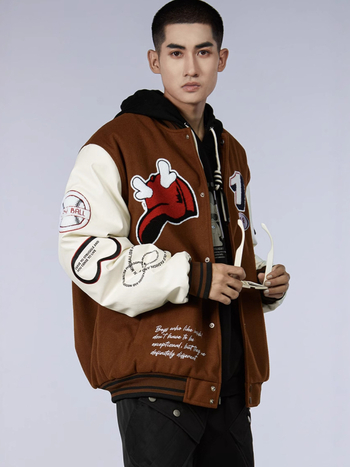 Meeste villane beisbolimantel pakse isoleerimisega, stand-up krae, ühe riviga sulgumine, džakardõmblus ja applikaatsioon