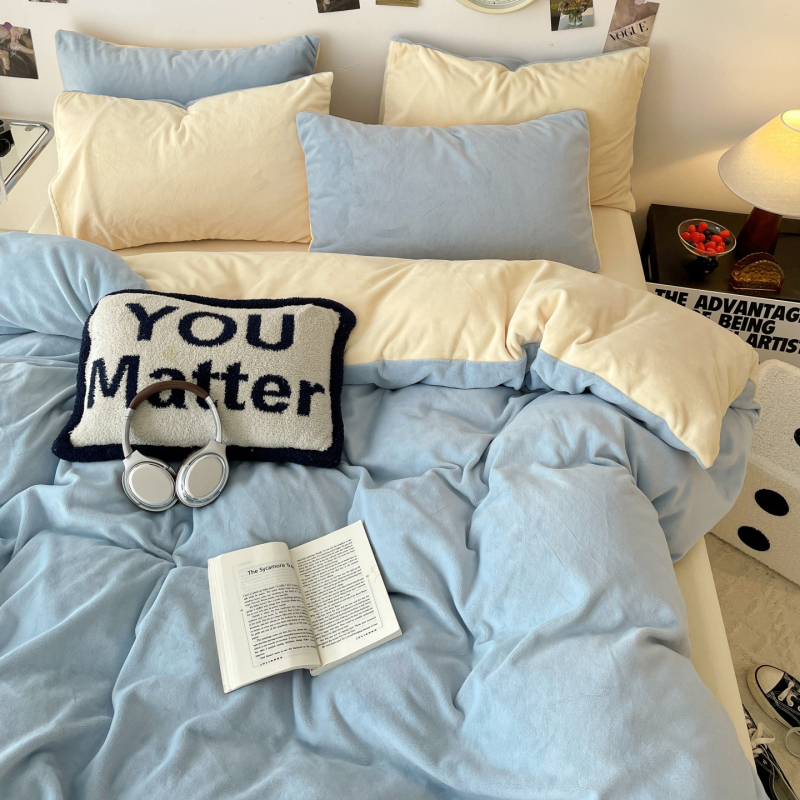 Milk Velvet flanelės patalynės komplektas – keturių dalių, reaktyvus dažymas, įtraukti antklodės užvalkalas ir gumine paklode