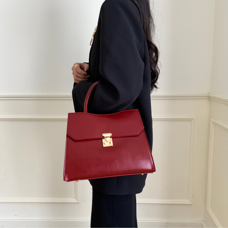 Geantă de mireasă, material PU, stil liric, închidere cu fermoar, căptușeală din nailon, buzunar interior cu fermoar tip sandviș