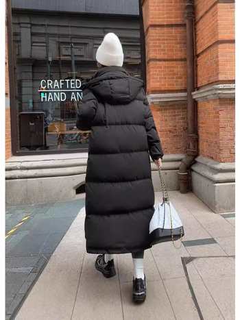 Puffer bunda s kapucňou, výplň z kačacieho peria, hrubá izolácia, vonkajší materiál: nylon