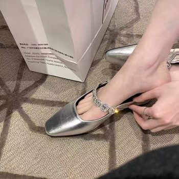 Grape Mom StudioLee mules cu înălțime de 4 cm, vârf drept franțuzesc și deschis la partea de sus pentru femei; partea superioară: Super Fiber; interior: piele de miel; talpă: cauciuc