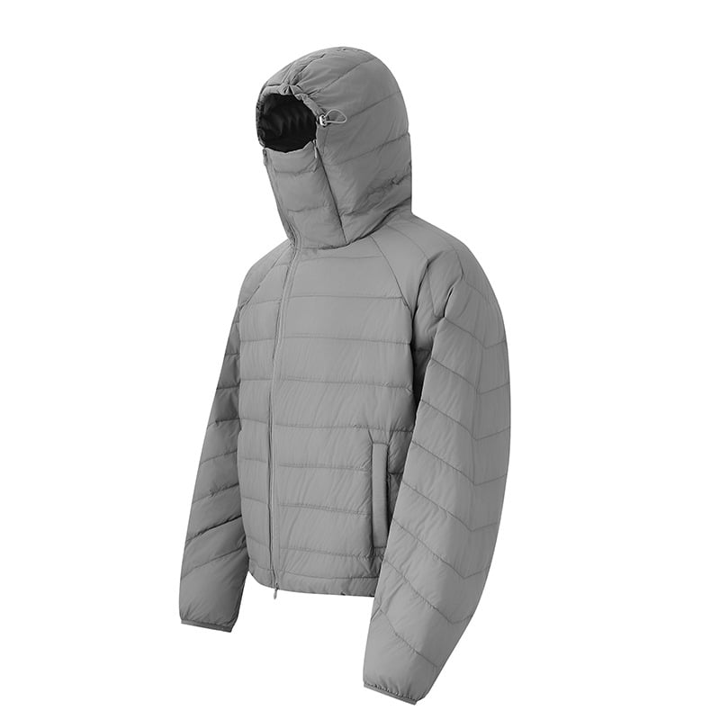 Prešívaná zimná bunda s kapucňou, obsah páperia 86–90%, výplň z bieleho kačacieho páperia, vonkajšia látka nylon, teplotný rozsah -20°C až -5°C