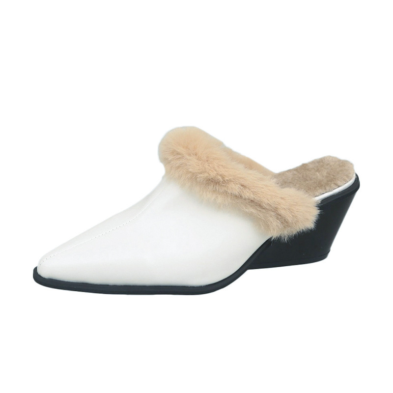 Női cipő platformos sarokkal, hegyes orral, PU felső rész, polár bélés, retro őszi-téli stílus, 3-5 cm-es sarokmagasság
