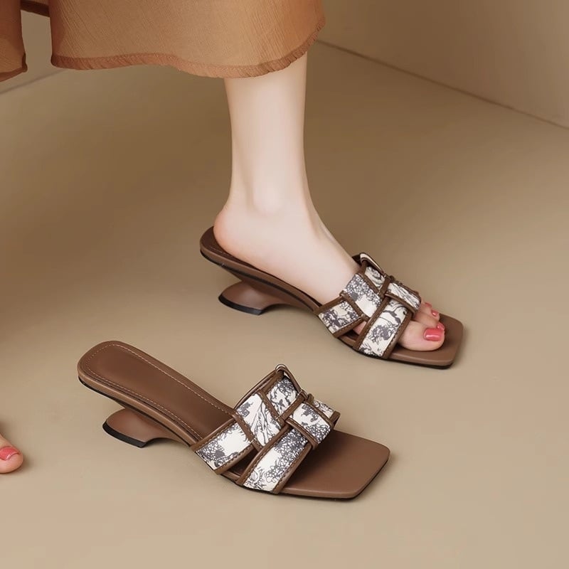 Sandale dama cu toc pană retro, vârf dreptunghiular, PU față, talpă din cauciuc, vară 2025