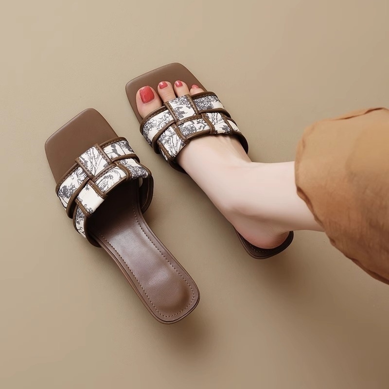 Sandale dama cu toc pană retro, vârf dreptunghiular, PU față, talpă din cauciuc, vară 2025