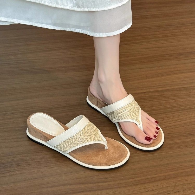Herringbone flip-flop sandaalid PU ülaosa ja kummist tallaga, 0–3 cm lame tallaga, sügis 2025 lansseerimine