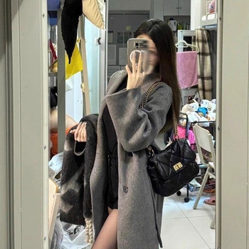 Női chenille kabát, középhosszú, japán–koreai lazító stílus, hosszú ujjú, zsebek és gombok, spandex tartalom alatt 30%