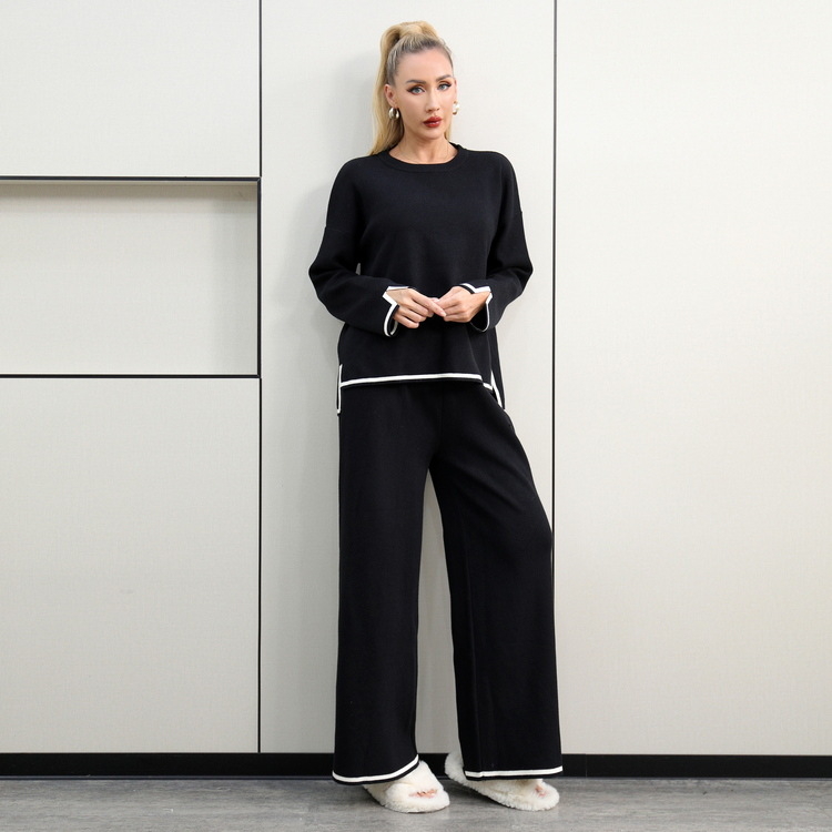 Плетен двучастен комплект от модална основна прежда, топ с дълги ръкави и панталони с висока талия и прави широки крачоли – зима 2025