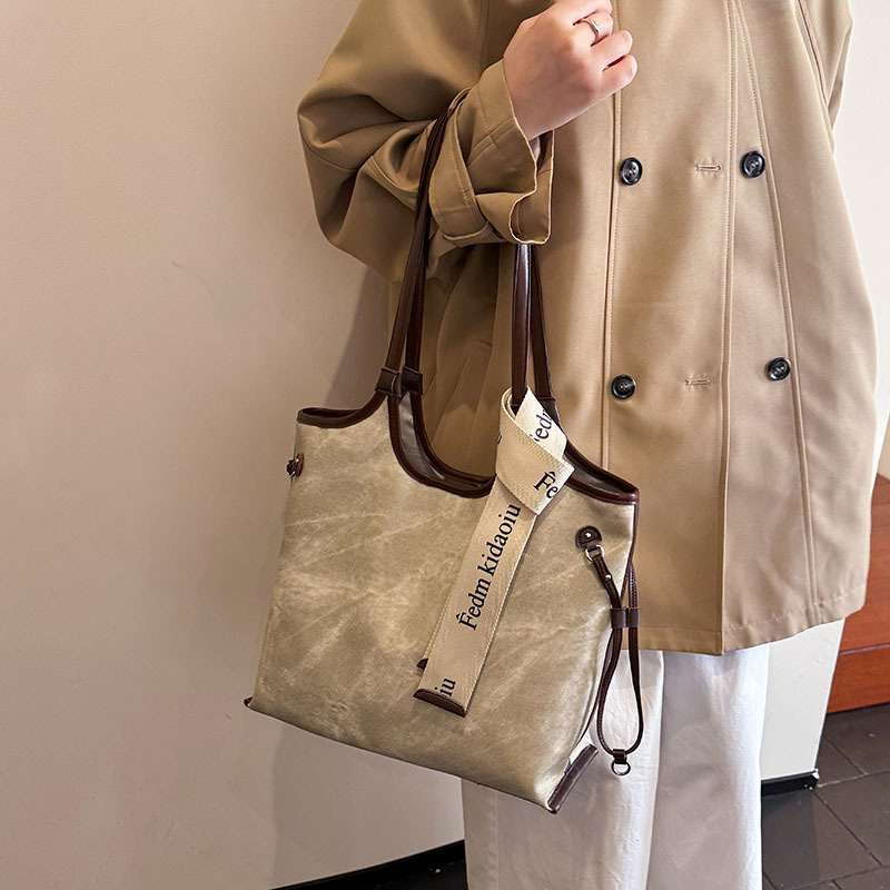 Geantă Tote pentru femei - PU, închidere cu fermoar, formă orizontală pătrată, buzunar interior cu fermoar, bretele de umăr duble