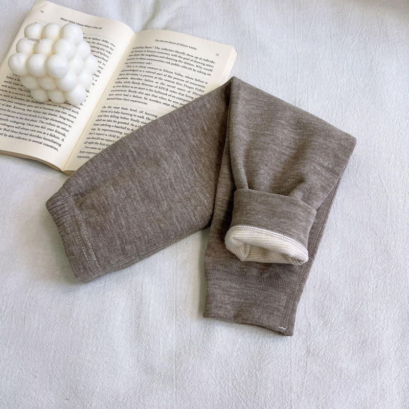 Gyermekek termális hosszú alsónadrágja, uniszex, 77% poliészter gyapjú keverék, alacsony derekú, nyitott ágyéktáj, őszi visehez