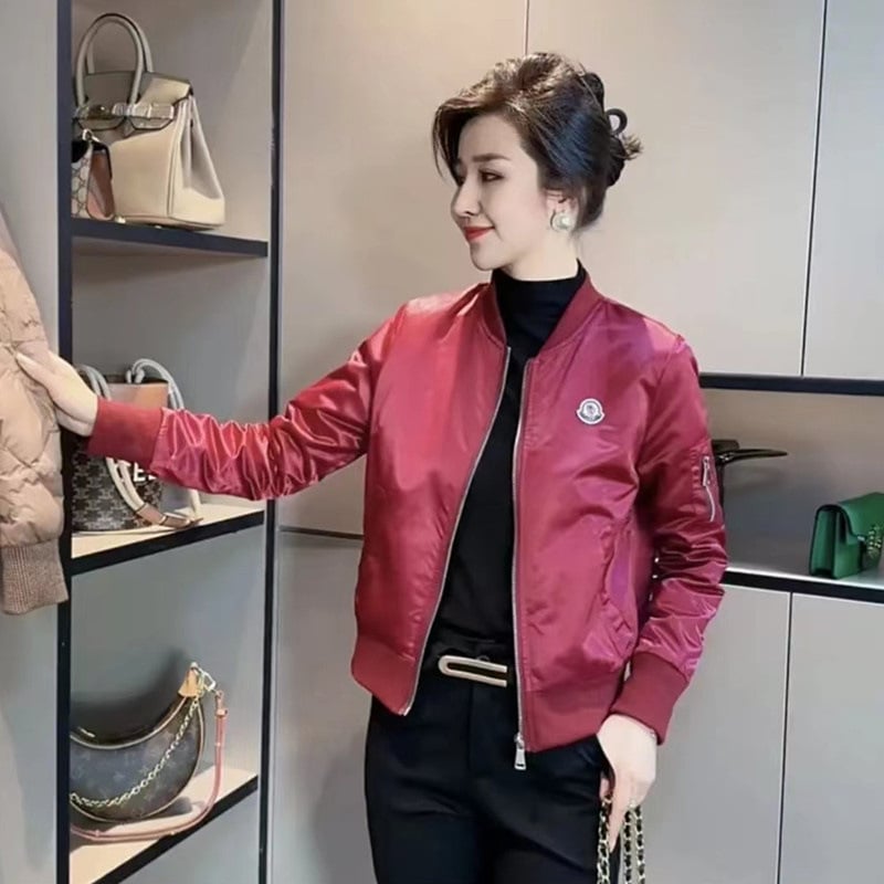 Moterų satino švarkas su stačiakakle – siauras kirpimas, užtrauktukas, nailonas/poliesterio mišinys