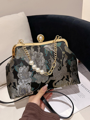 Geantă de seară brodată, formă scoică, închidere cu lacăt, buzunare pentru telefon și documente, Lansare iarnă 2025