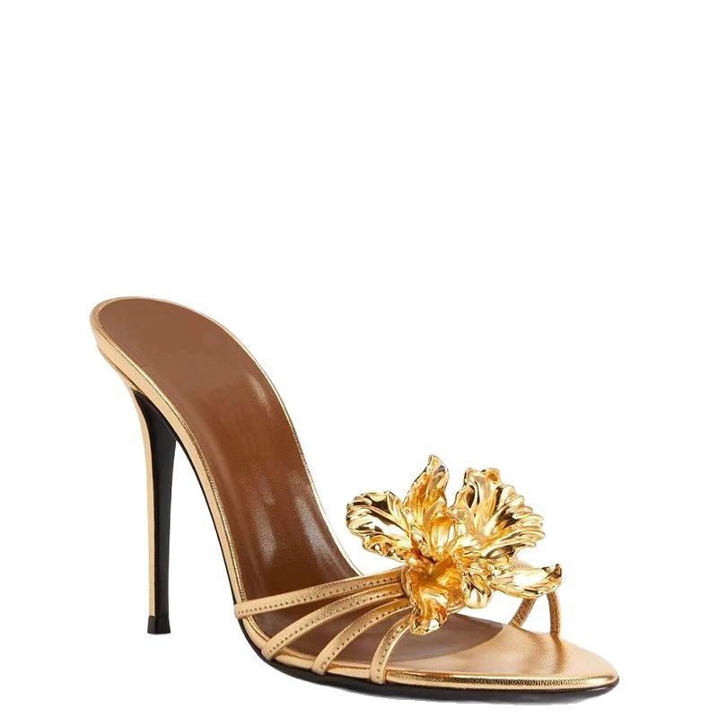 Ženske sandale s visokim heelom i cvjetnom ukrasom, otvoreni prst, tanak pet; gornji materijal PU, unutarnji materijal: Super fiber, potplat: goveda tetiva, zaobljeni vrh, proljeće 2025