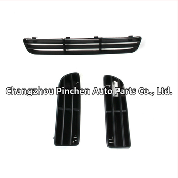 Žemutinė tinklinė grotelė priekinio buferio VW Bora 1999-2005 | Medžiaga: ABS plastikas | Diegimas: buferis | Priedų numeriai: 1J5853677C, 1J5853666C, 1J5853665B | Prekės ženklas: CZPINCHEN