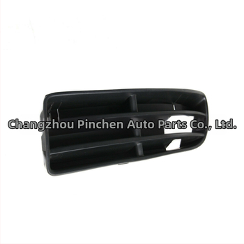 Žemutinė tinklinė grotelė priekinio buferio VW Bora 1999-2005 | Medžiaga: ABS plastikas | Diegimas: buferis | Priedų numeriai: 1J5853677C, 1J5853666C, 1J5853665B | Prekės ženklas: CZPINCHEN