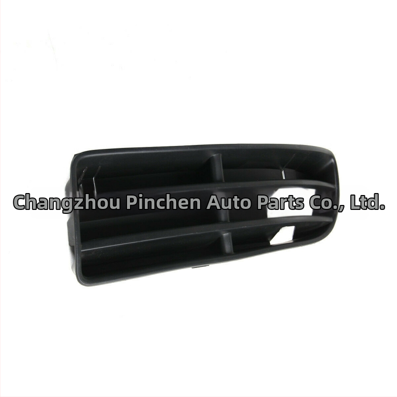 Žemutinė tinklinė grotelė priekinio buferio VW Bora 1999-2005 | Medžiaga: ABS plastikas | Diegimas: buferis | Priedų numeriai: 1J5853677C, 1J5853666C, 1J5853665B | Prekės ženklas: CZPINCHEN