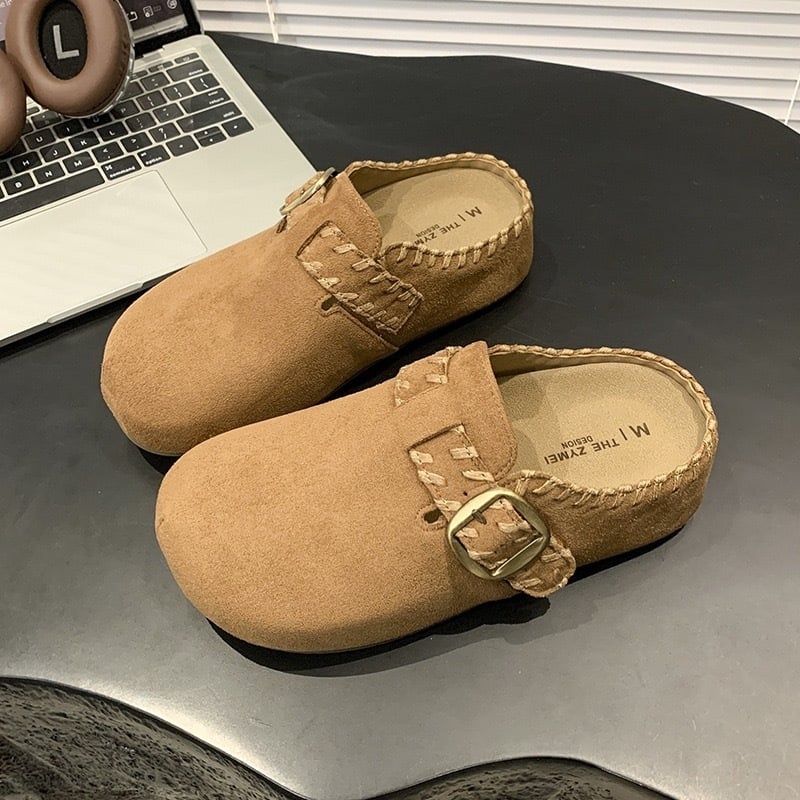 Női Birkenstock-stílusú slip-on vastag talppal, zárt orral, flanel felsőrész, belső műszőrme, gumitalp.