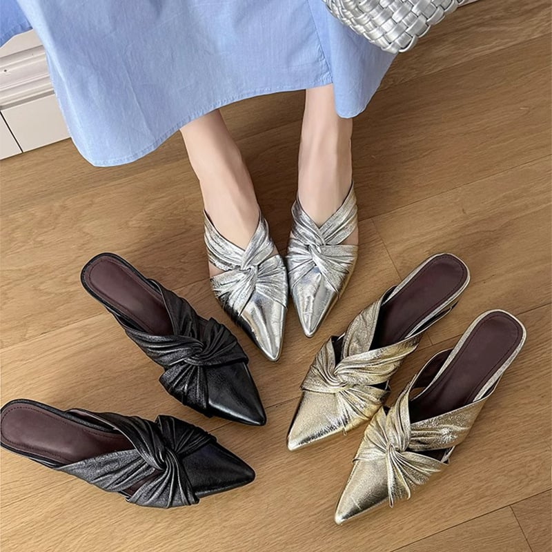 Női báránybőr felsőrészű slip-on mule, hegyes orrú, PU talp, belső magasság-növelés