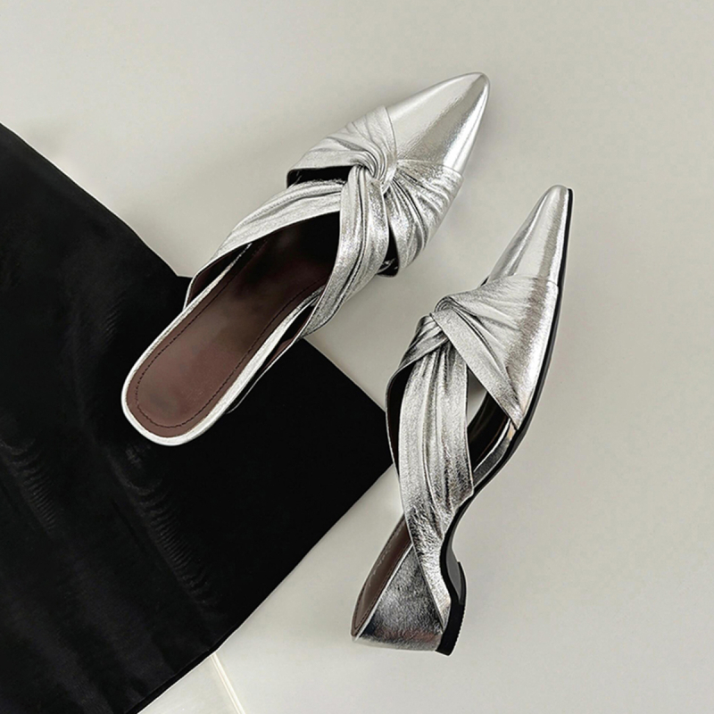 Női báránybőr felsőrészű slip-on mule, hegyes orrú, PU talp, belső magasság-növelés