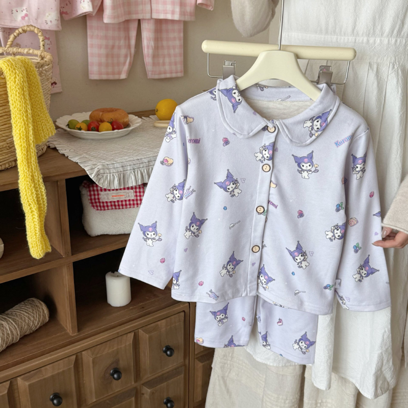 Kétrészes gyerek pizsama szett Koreai stílusban, 3–8 éveseknek, poliészter 93,1%, minták: cartoon/ állatok/ kockás, téli, tavaszi és őszi viseletre