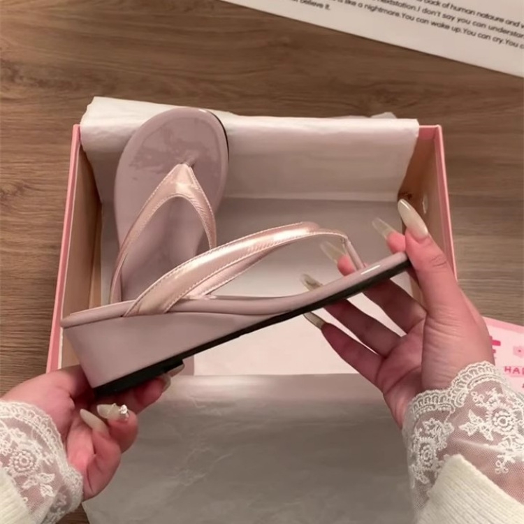 Дамски клиновидни джапанки за повдигане – PVC горно, PU вътрешност, гумена подметка, форма на пръста: рибешка уста, код SXA-18