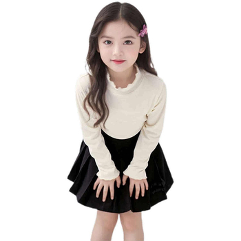 Vaikų terminis bazinis marškinėlis mergaitėms su raukšlėmis kraštuose ir aukštu kaklu, 95% poliesteris, minkšta apdaila, pavasario ir rudens sezonui, amžius 3–8 metų.